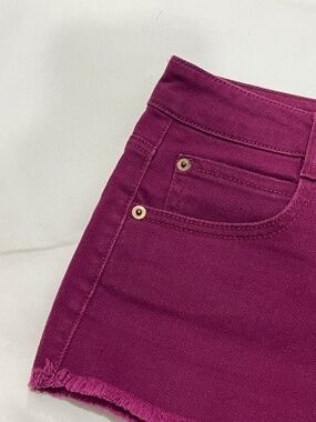 Raspberry denim frayed shorts